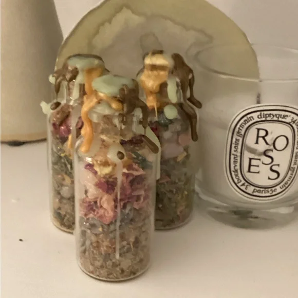 Luck 🍀 intention jar for success, abundance and good fortune with roses 🌹 salt - Picture 8 of 16